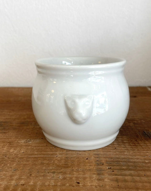 Medium lion lion bowl