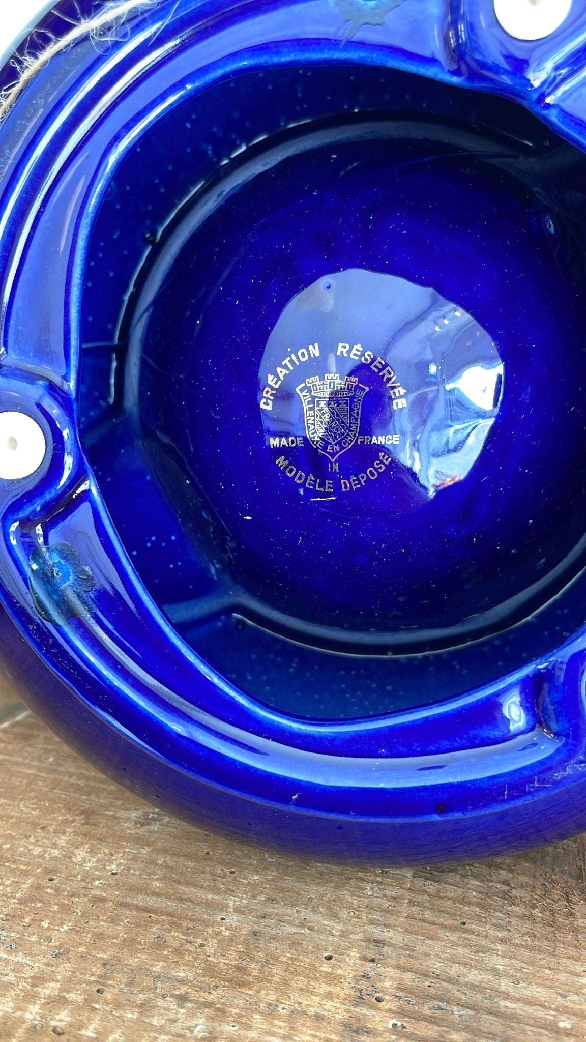 Cigar ashtray