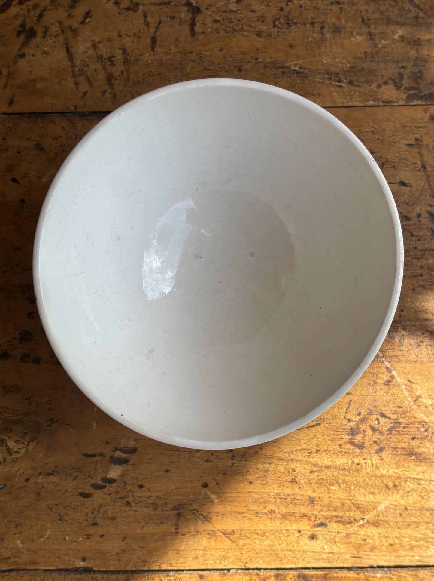 Cafe au lait skål fra Digoin med mønsterkant