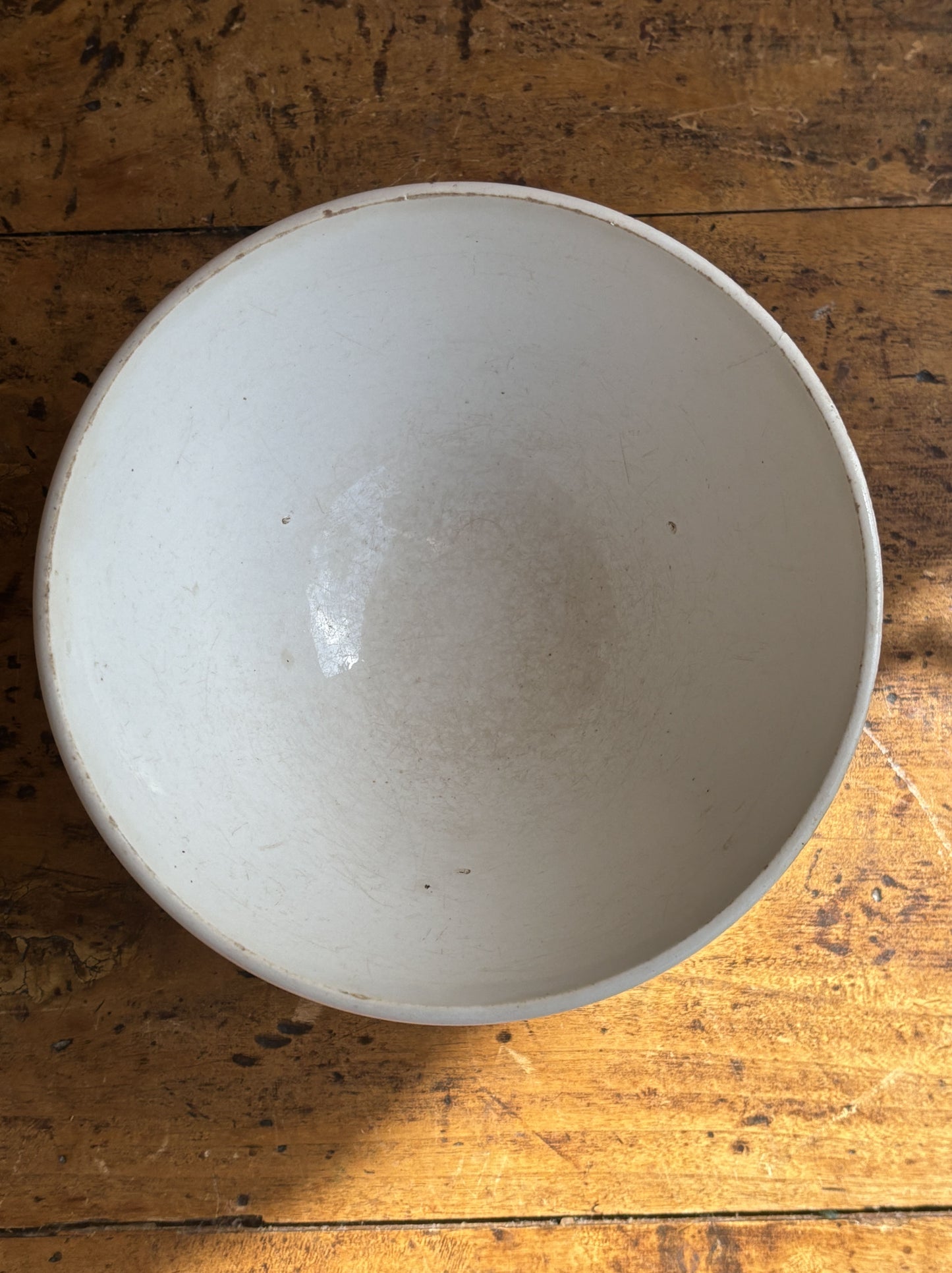 Cafe au lait bol fra Digoin med patineret stribe