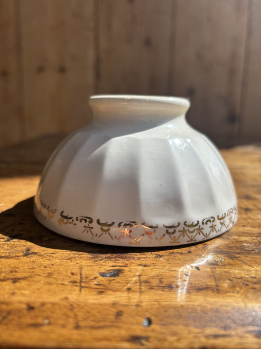 Cafe au lait bowl with gold edge