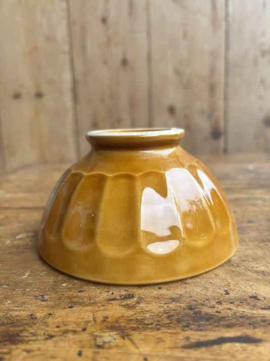 Brown cafe au lait bowl