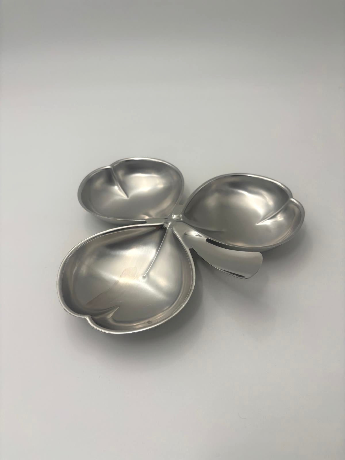 Coupelle stål - trekløver formet