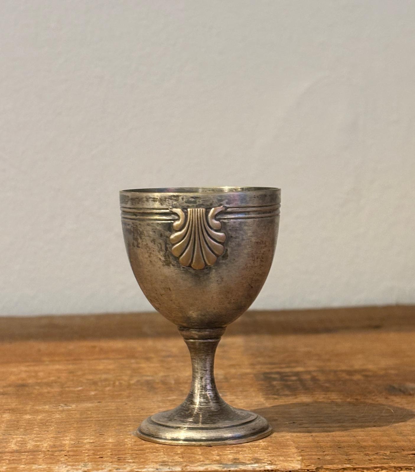 Æggebæger i pletsølv