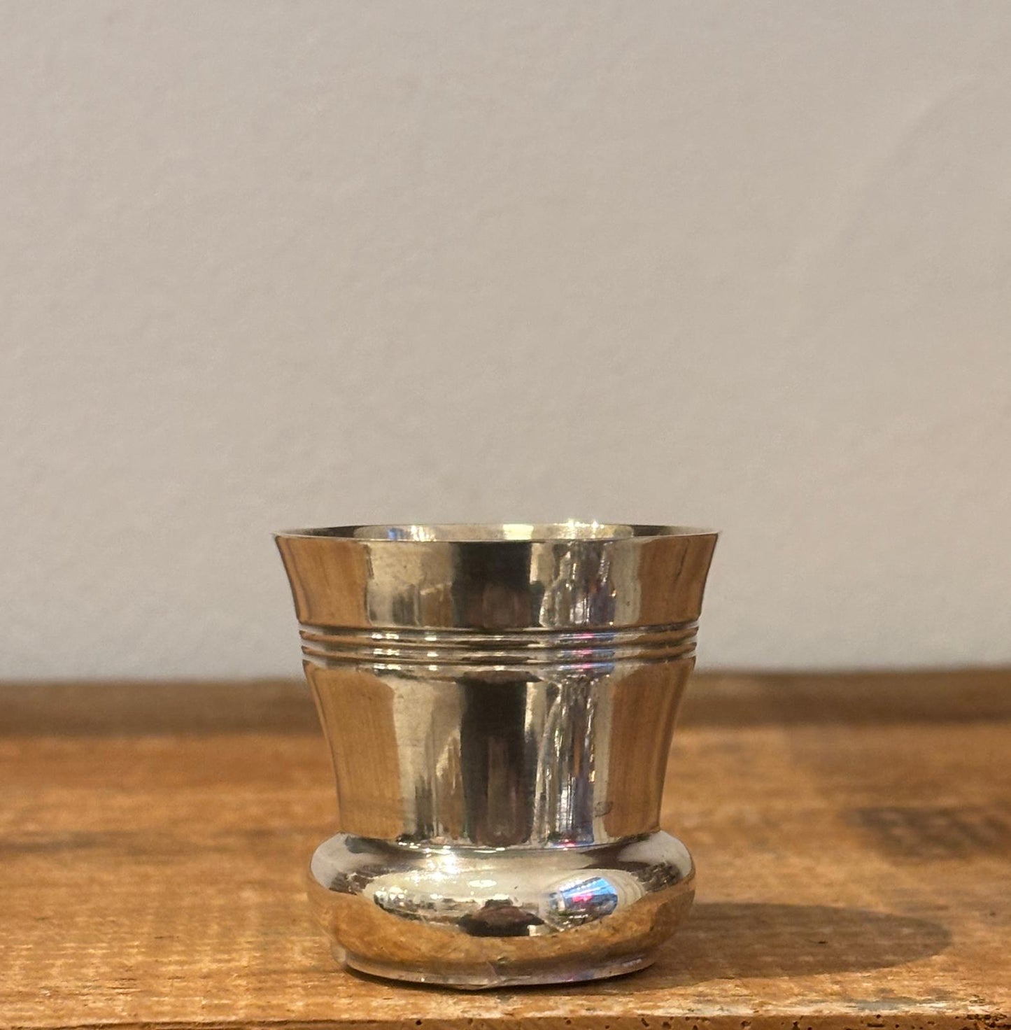 Æggebæger i pletsølv