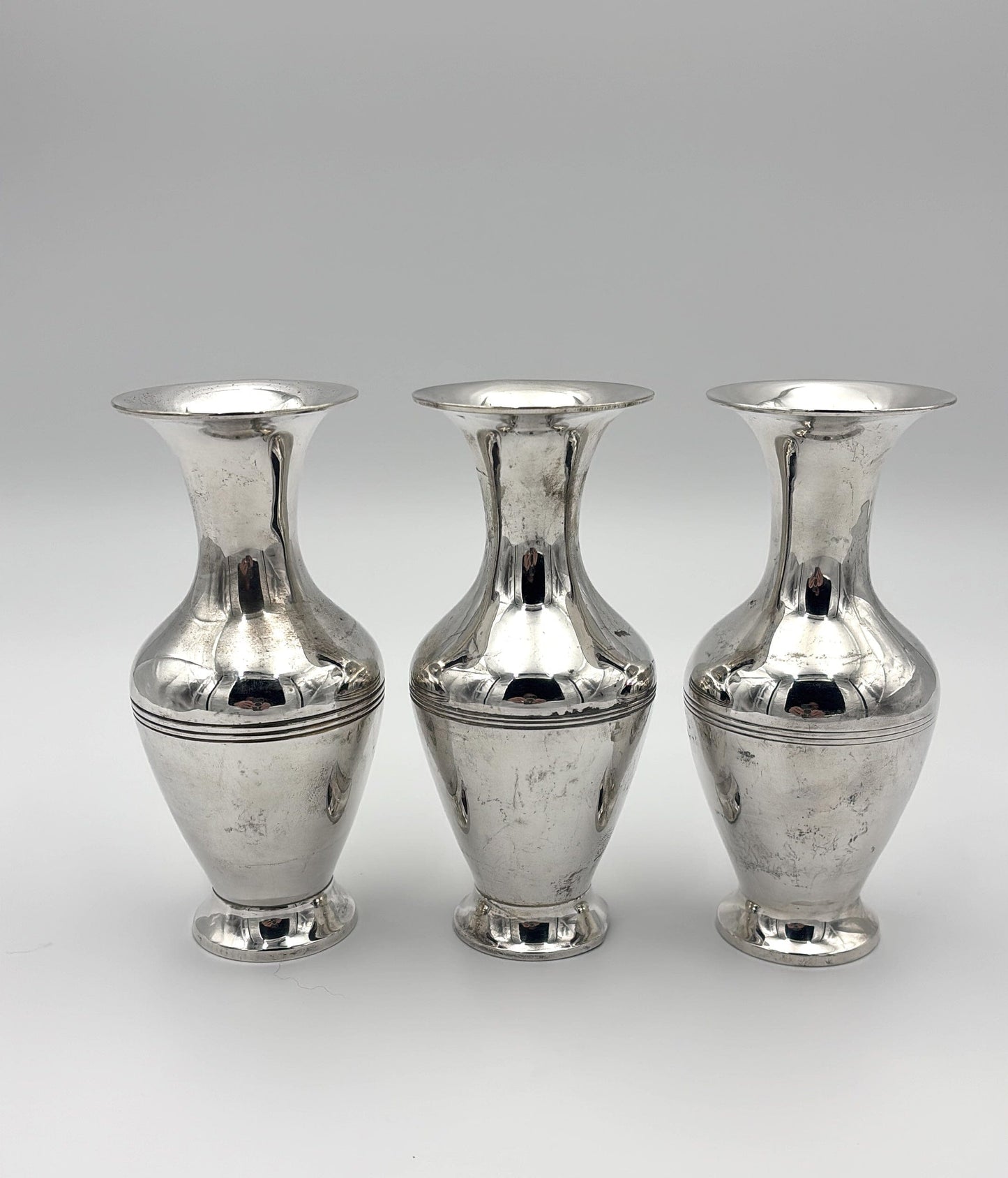 Forsølvet lille klassisk vase