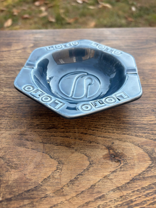 Loto ashtray
