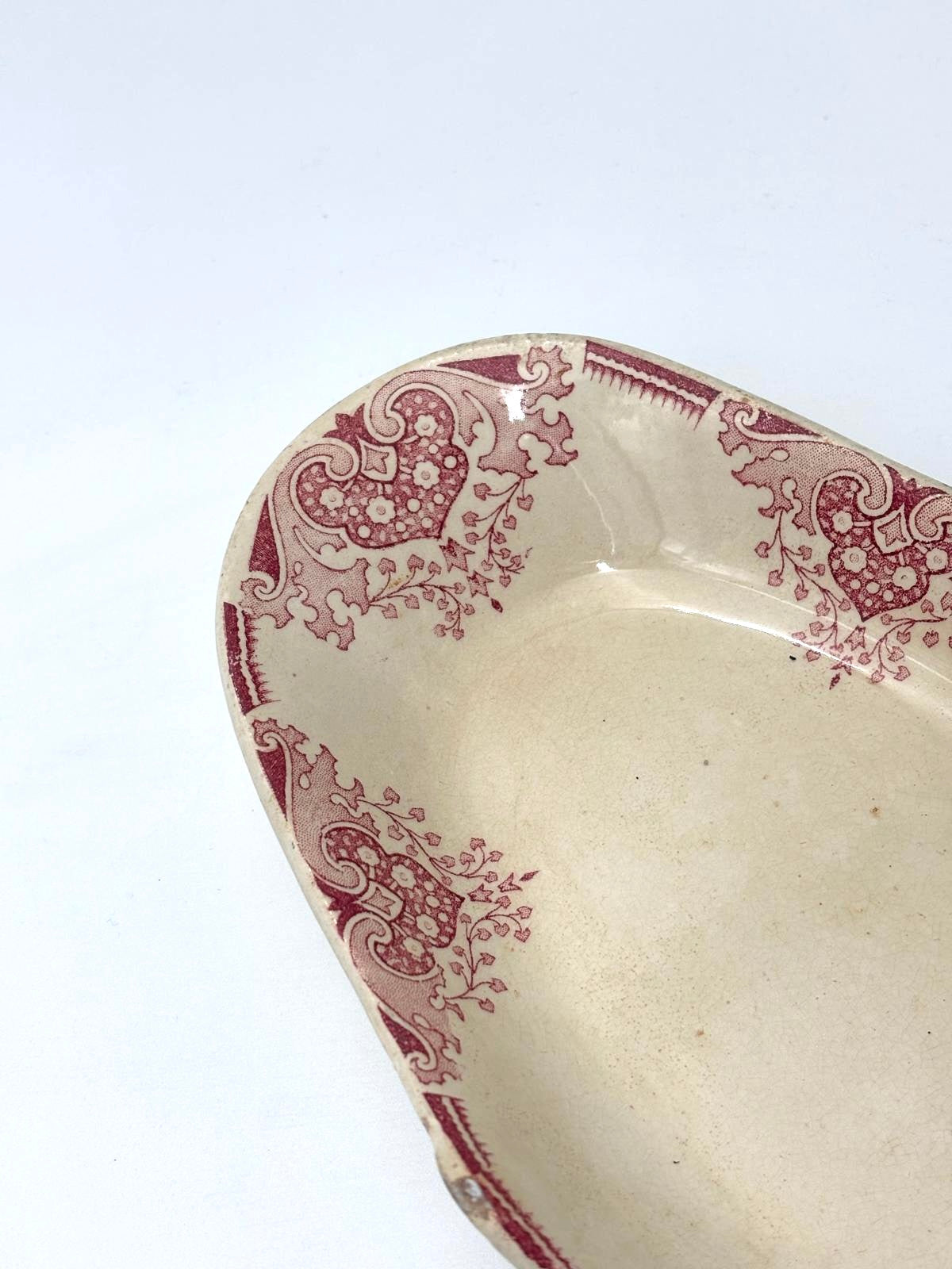 Luneville raves with a pink pattern