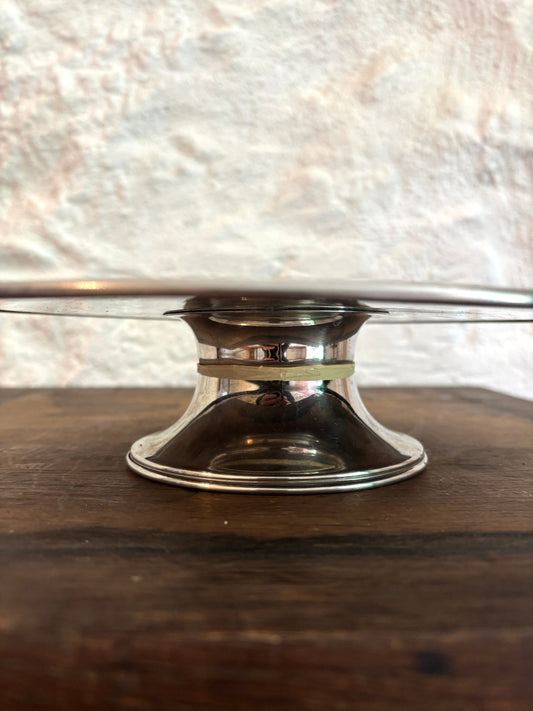 Cake stand