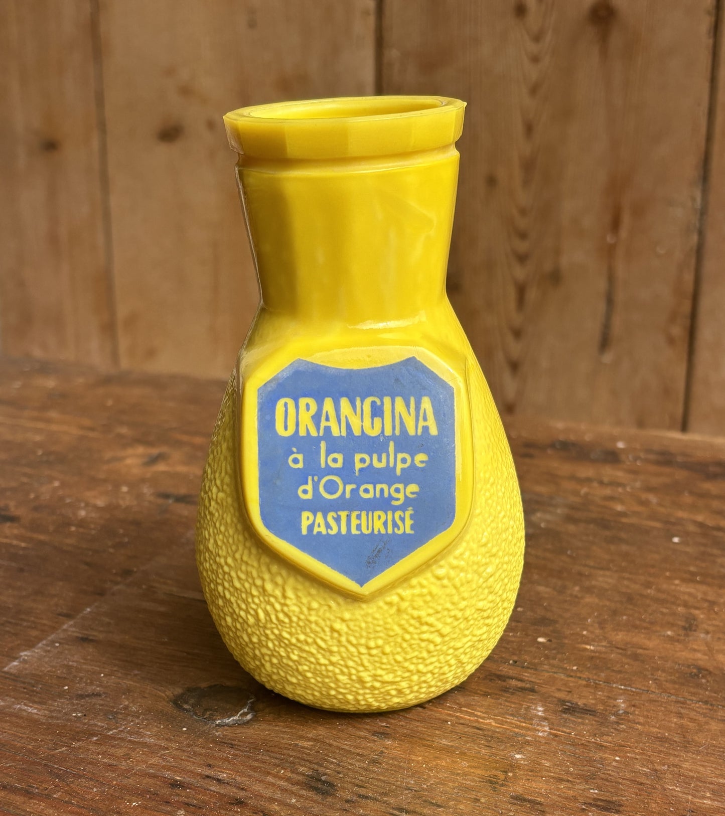 Orangina straw holder