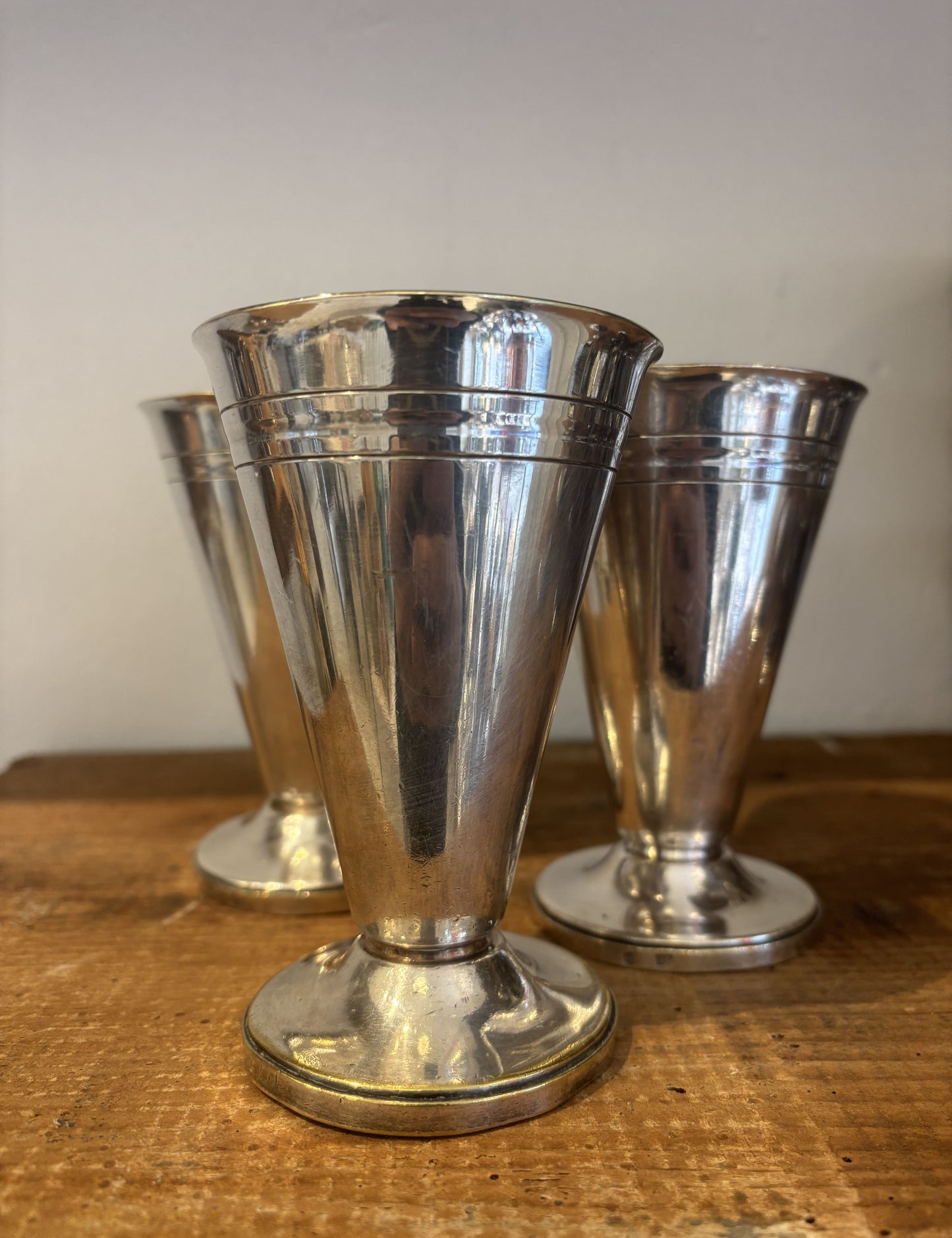 Patineret isskål i pletsølv