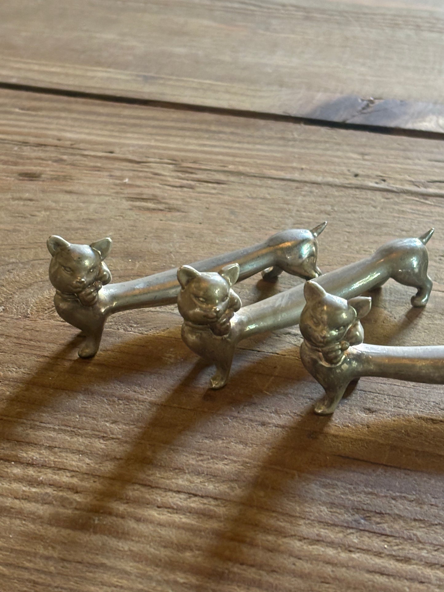 Cutlery holder