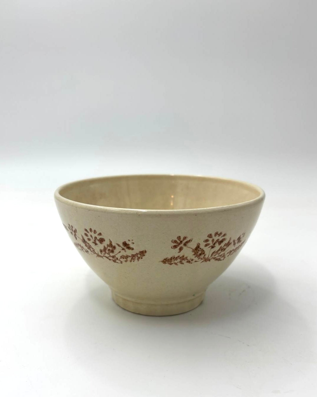 Beige cafe au lait bol