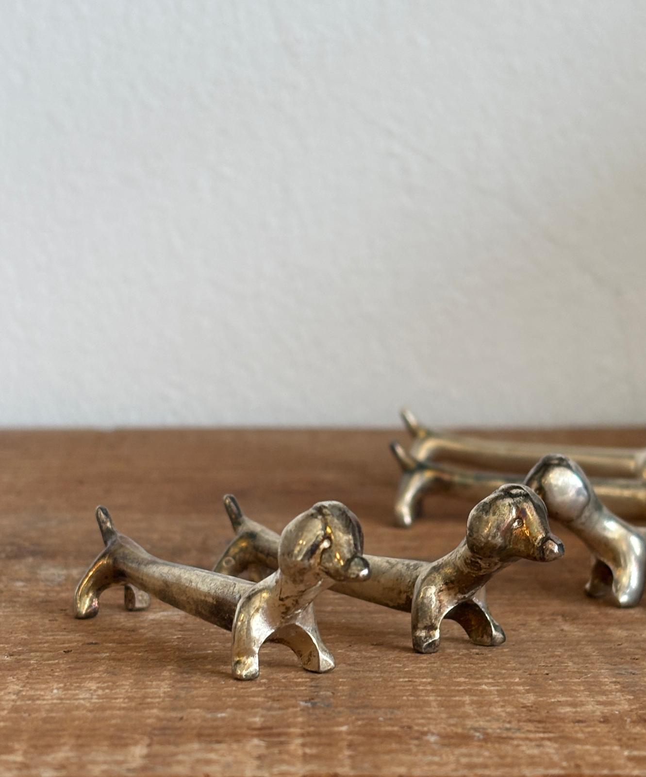 Bestikholder, gravhunde