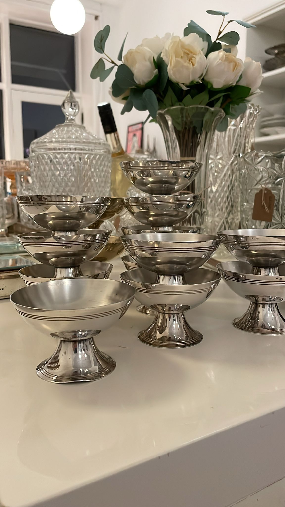 Billede af isskåle i butikken - Smallegade 28, 2000 Frederiksberg