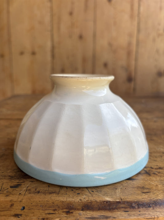 Cafe au lait bowl - white with blue rim