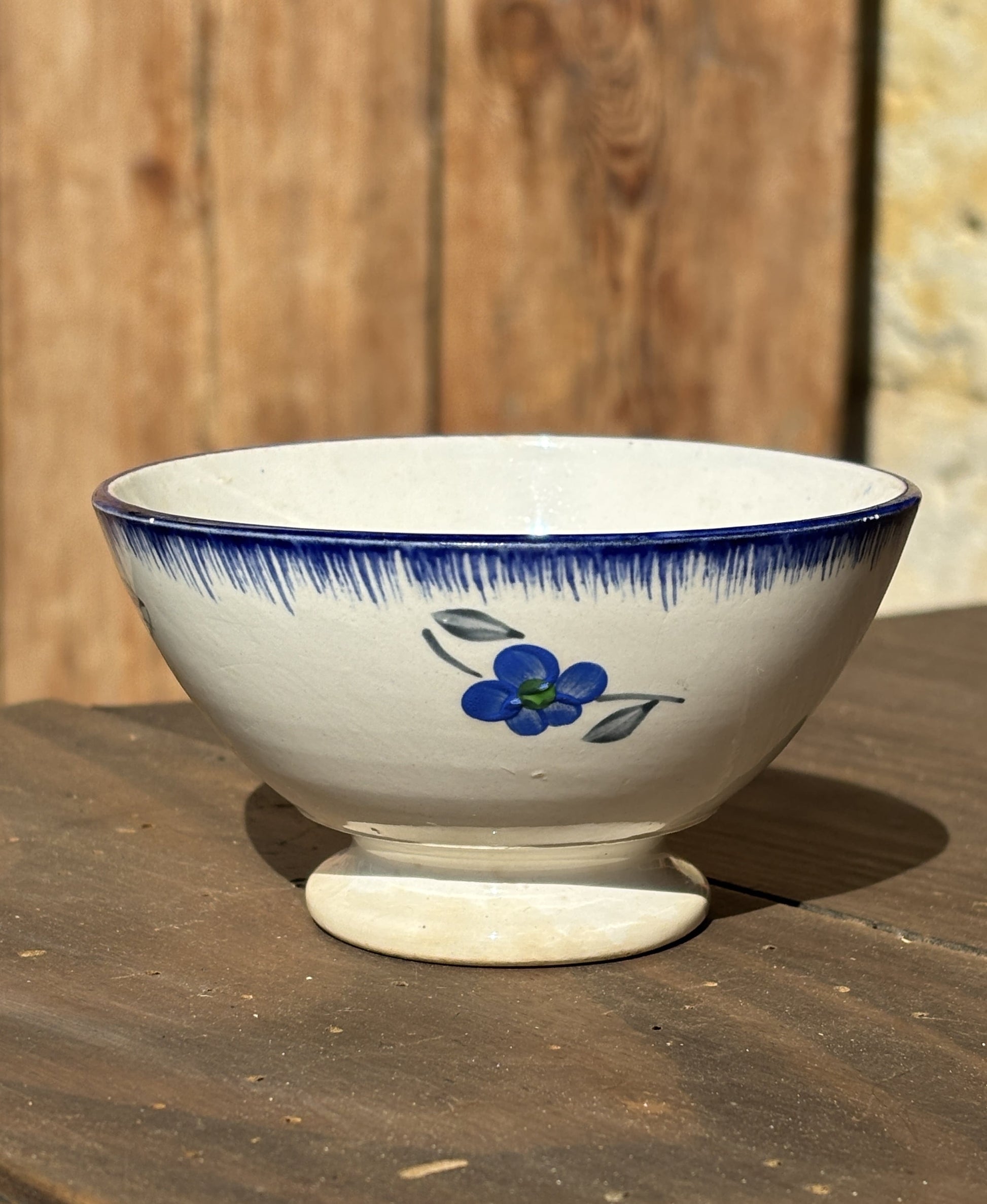 Cafe au lait kaffeskål fra Digoin med blomster - side