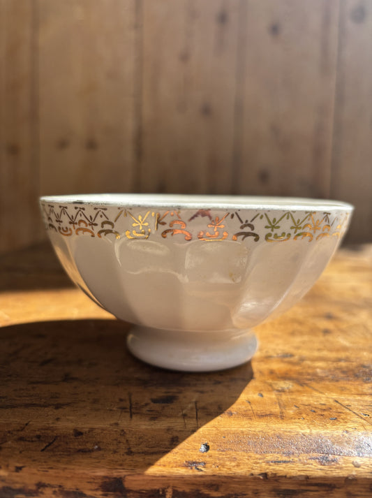 Cafe au lait bowl with gold edge