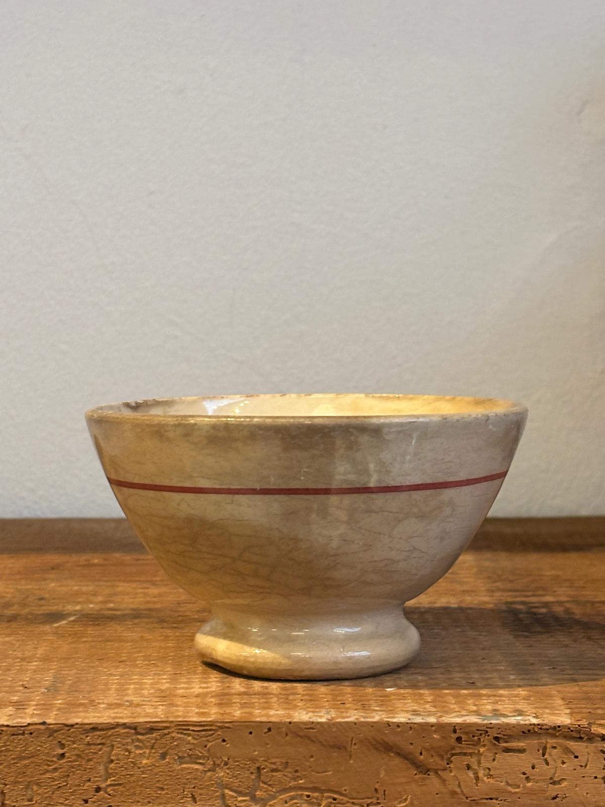 Lille Café au Lait skål - patineret med blomstermotiv