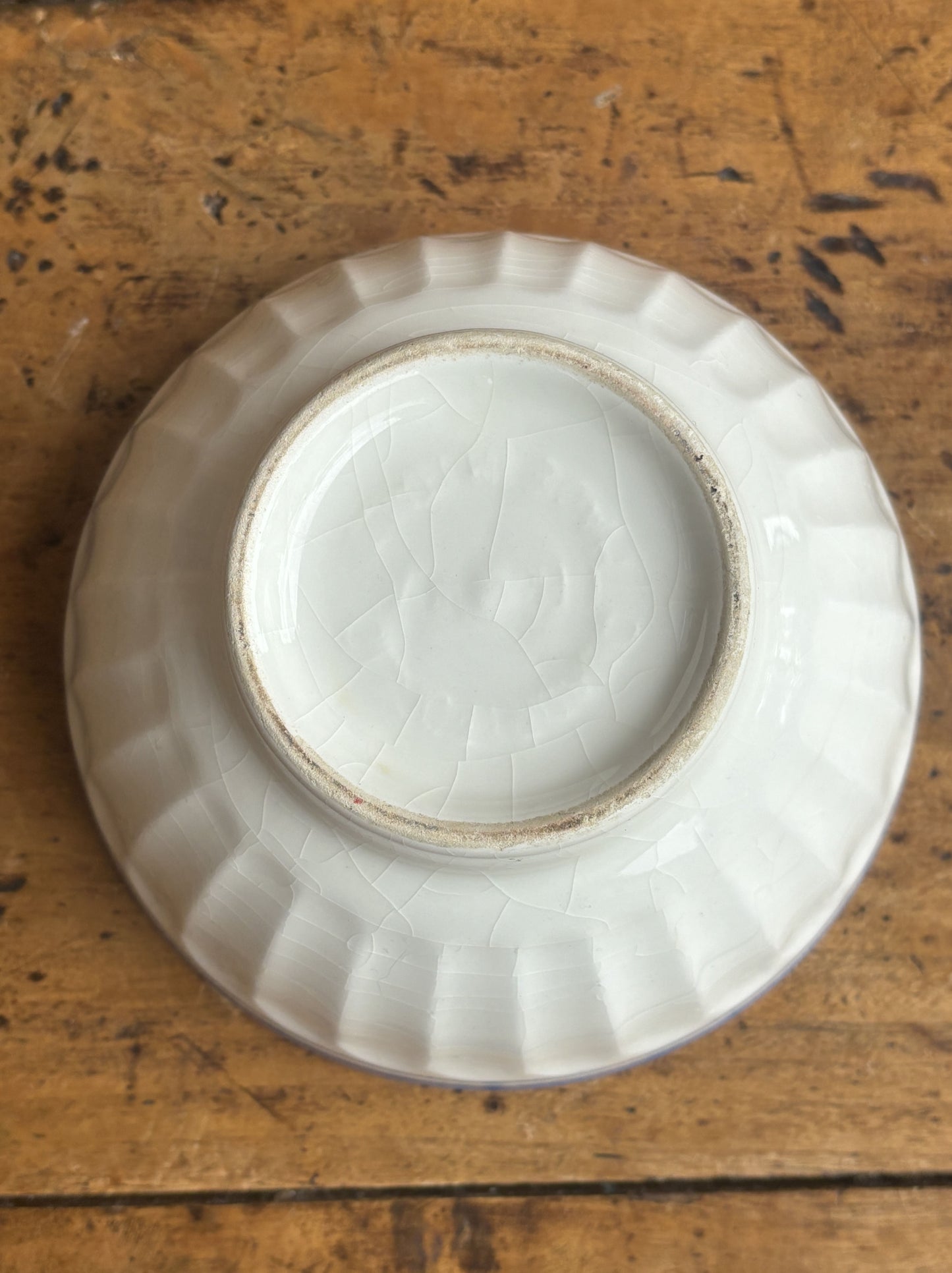 Hvid fransk cafe au lait skål med blå striber
