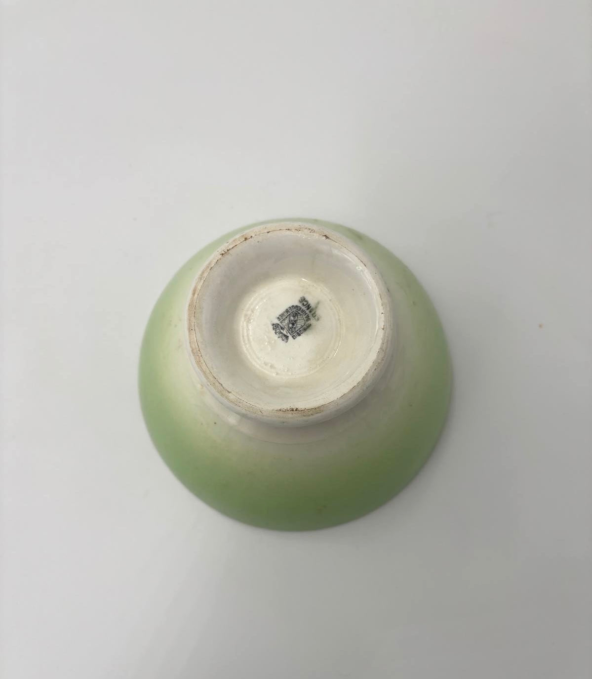 Lysegrøn café au lait skål