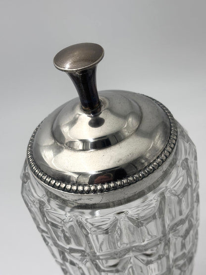 Bonbonniere i glas med forsølvet fod og låg