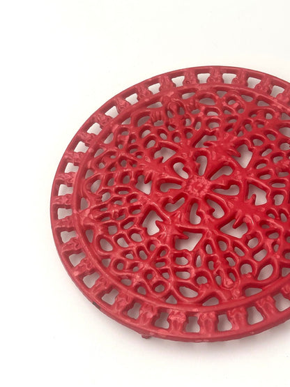 Bordskåner i støbejern med rød lakering