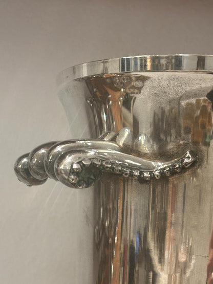 Champagnekøler med karakterhåndtag