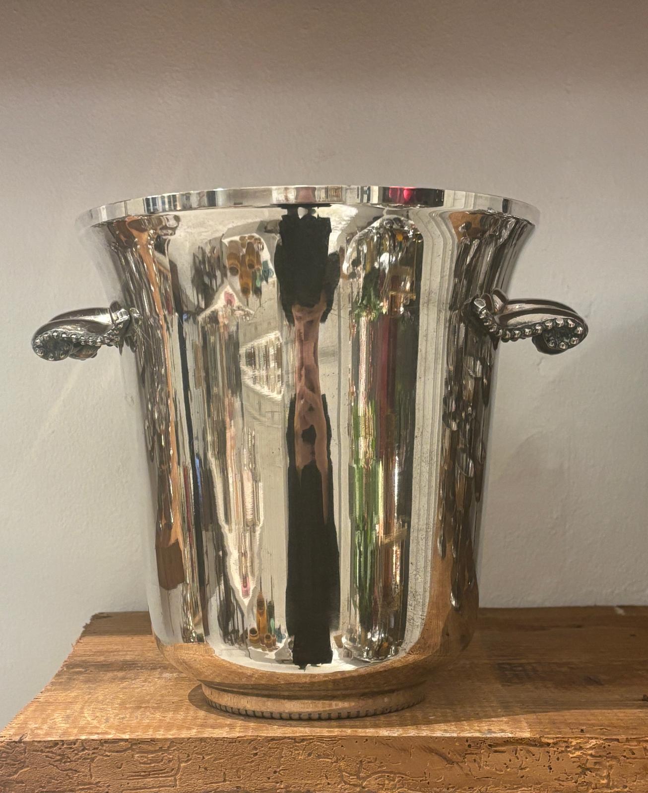 Champagnekøler med karakterhåndtag