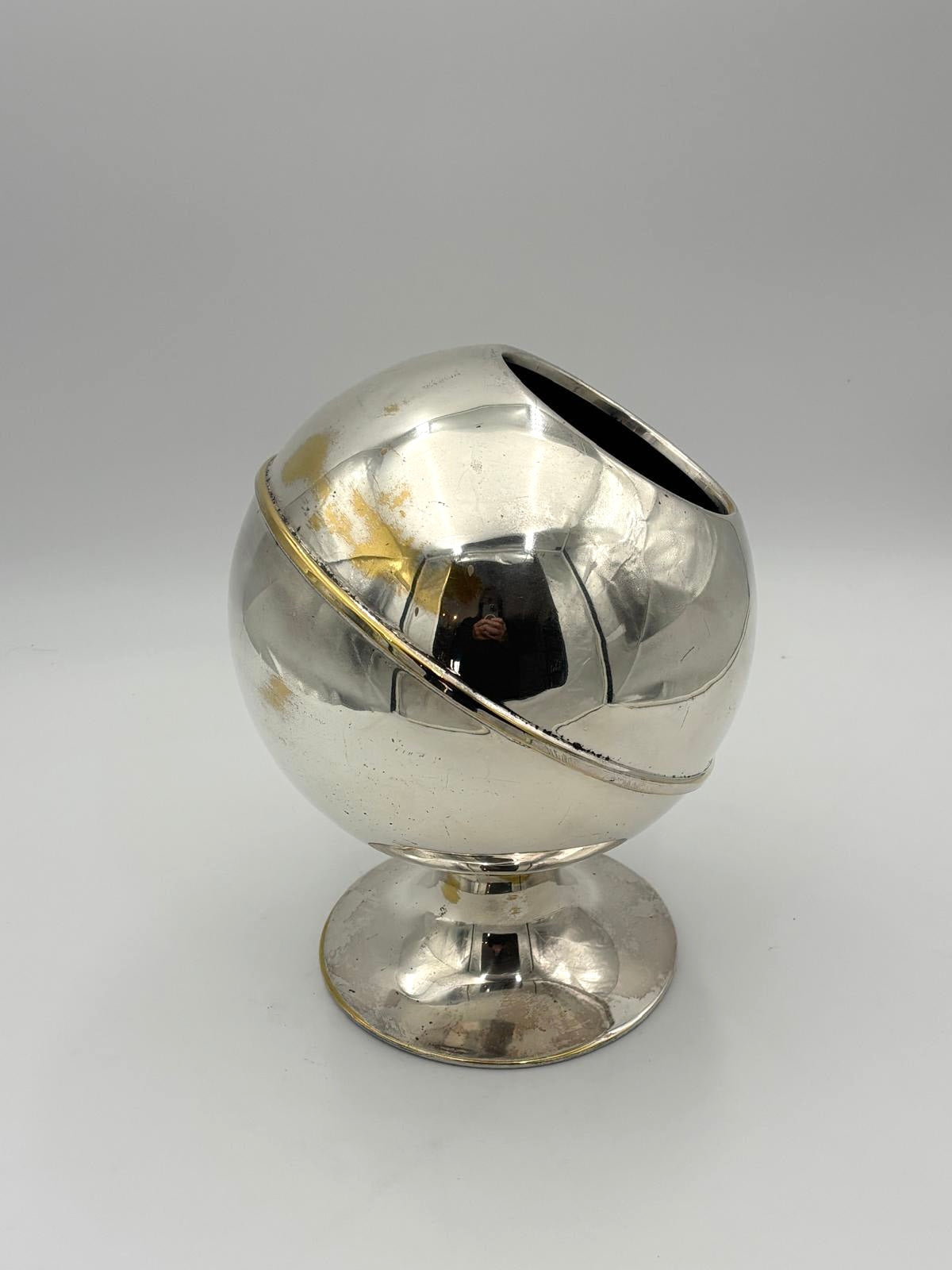 Champagnekøler kugleformet