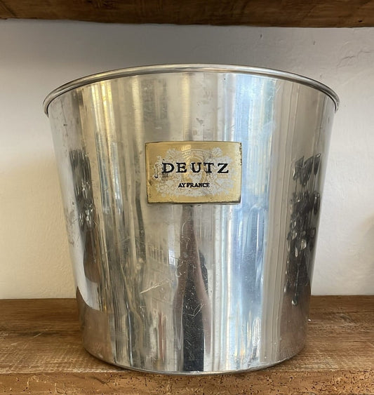 Stor champagnekøler fra DEUTZ med plads til 3 flasker