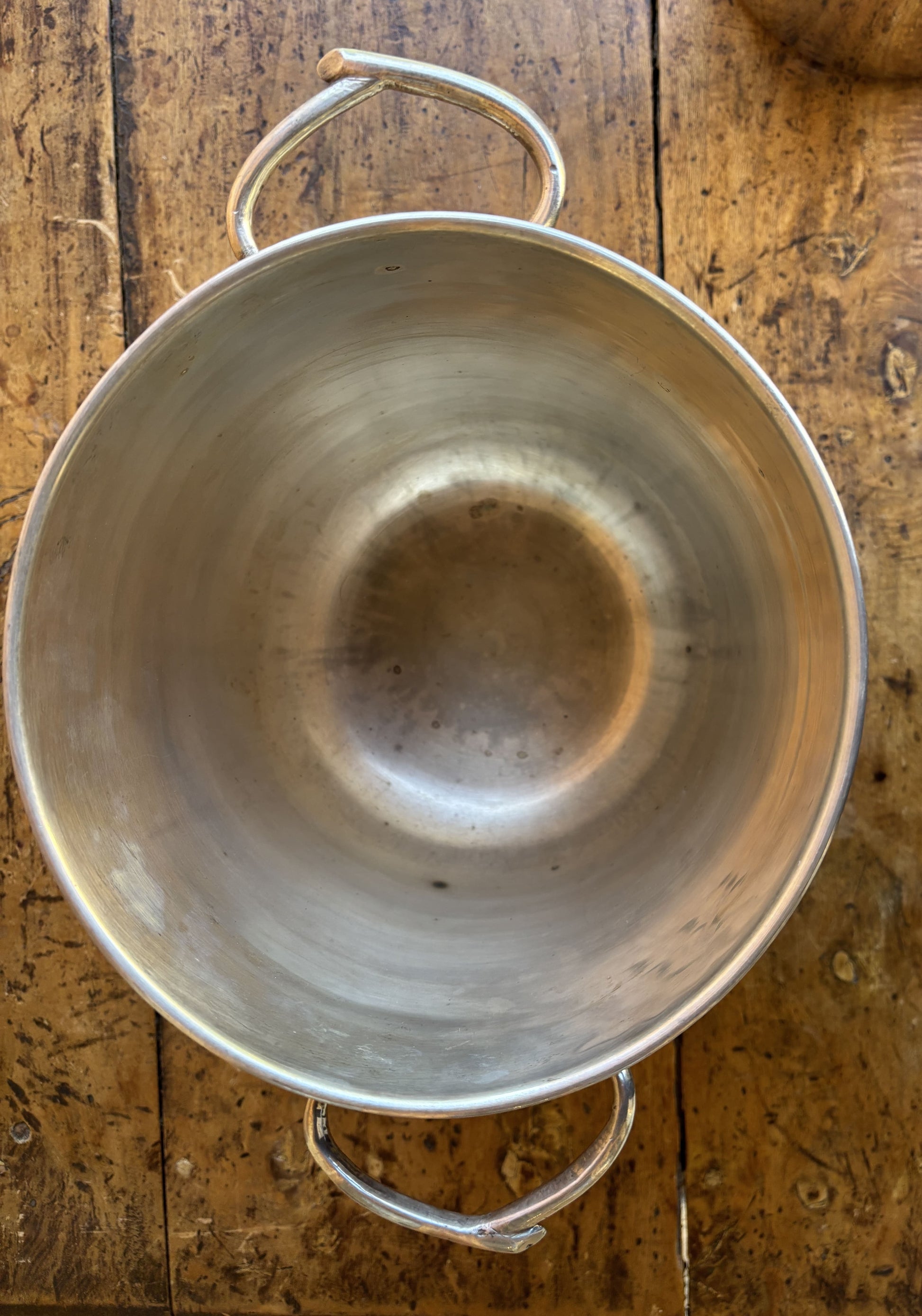 Champagnekøler med druehåndtag