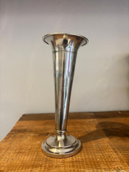 Le Chateau d'eau vase