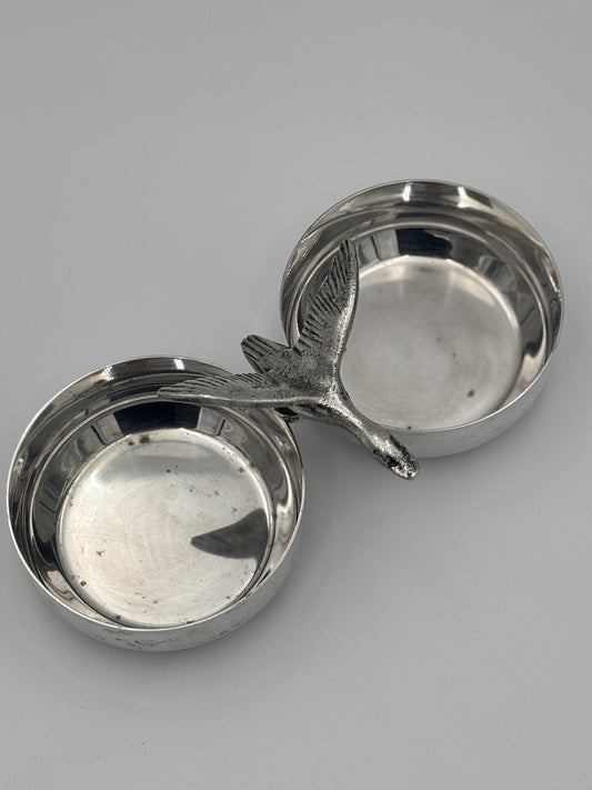 2-coupelle med flyvende fugl