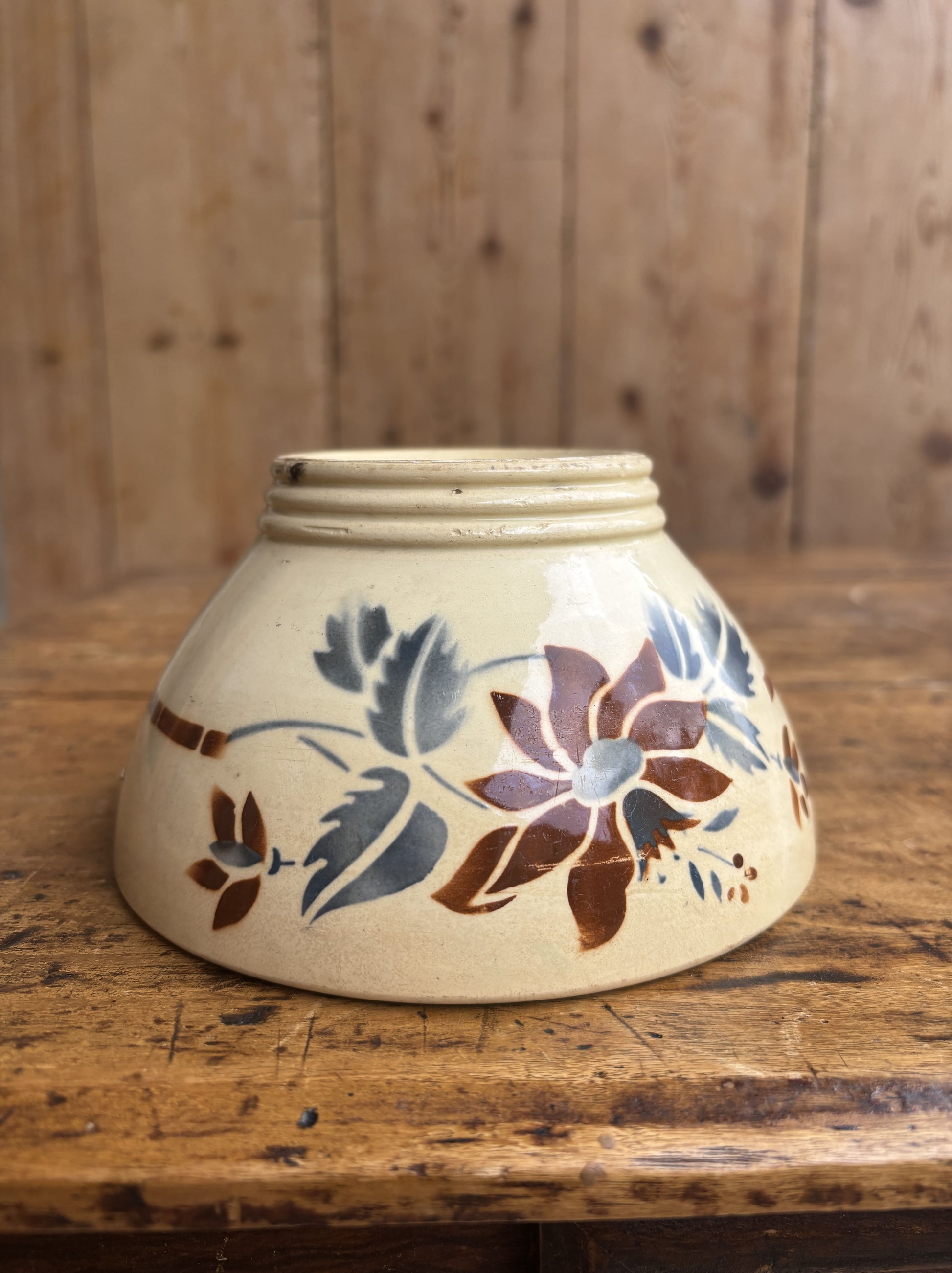 Digoin cafe au lait bol i beige med blomst