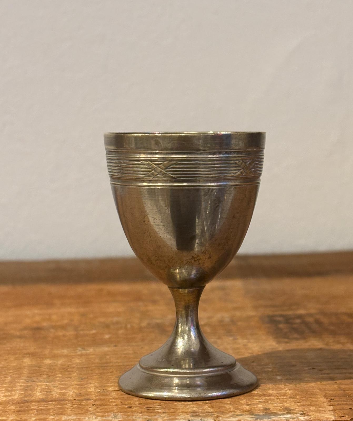 Æggebæger forsølvet