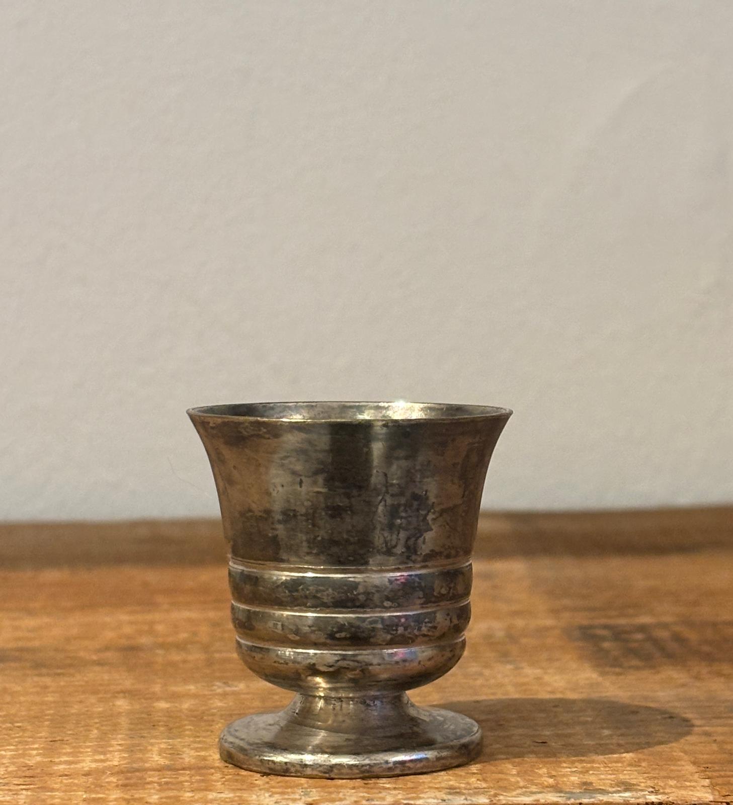 Æggebæger forsølvet