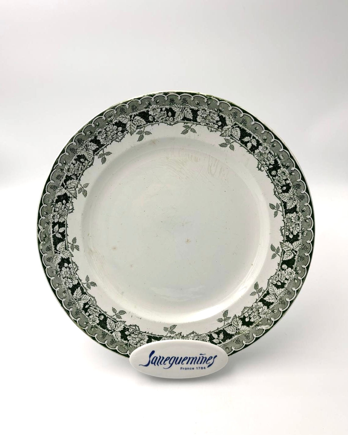 St. Amand fajancefad