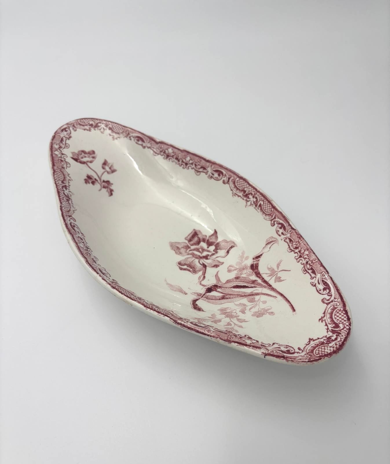 Sarreguemines ravier - model Fontanges