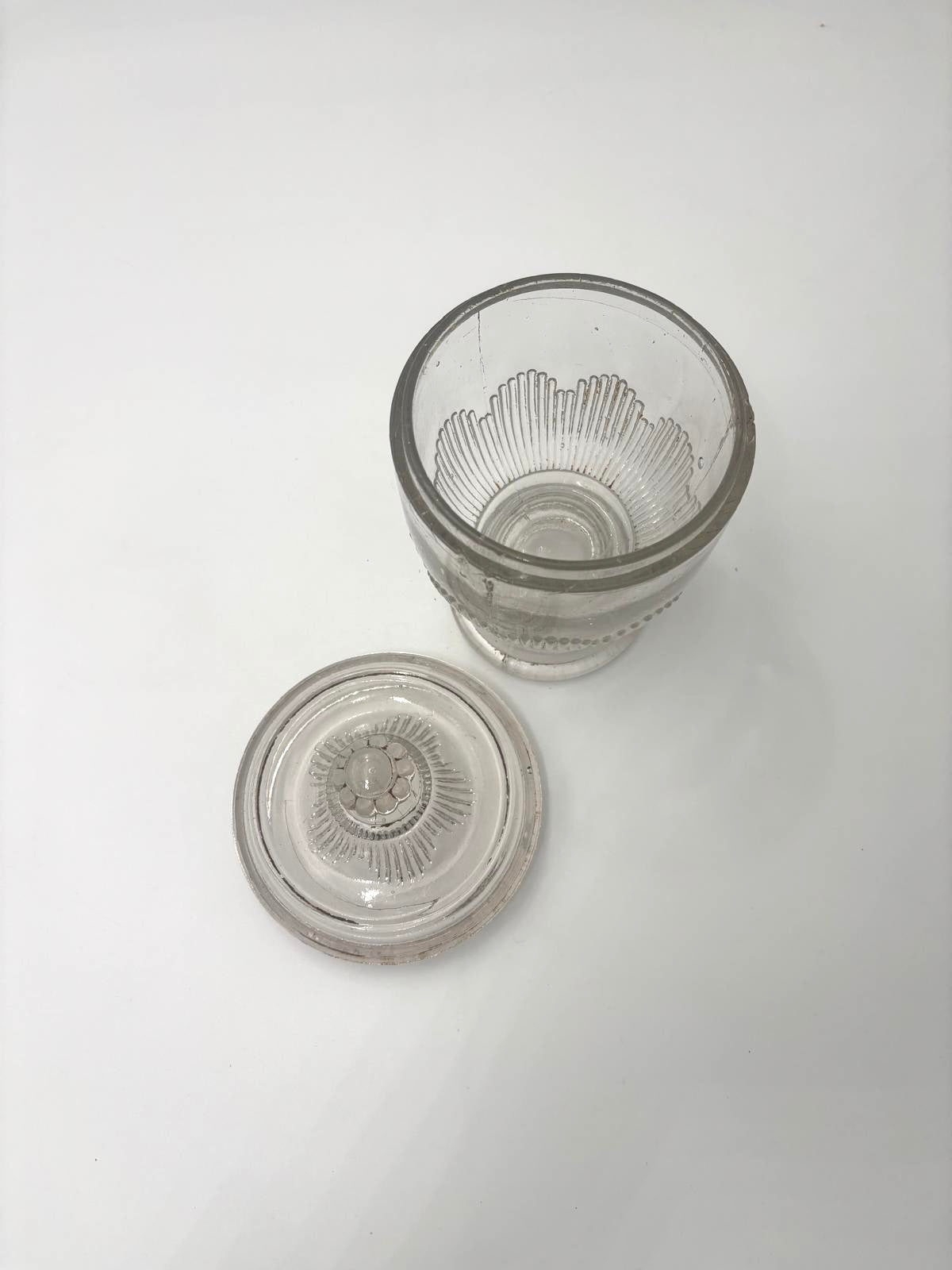 Gammel smuk bonbonniere