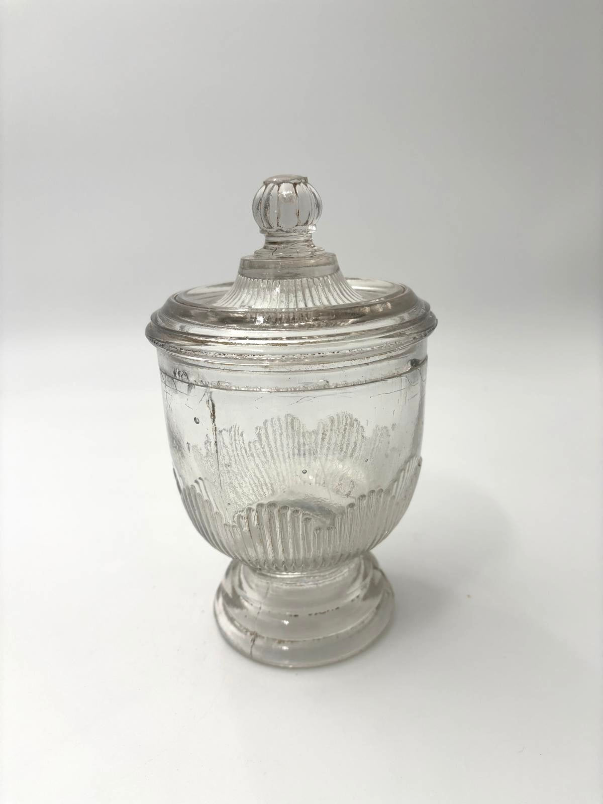 Gammel smuk bonbonniere