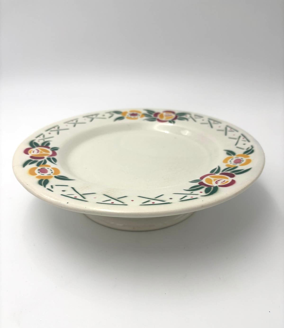 Gien fajanceopsats med blomster