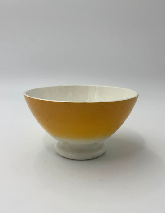 Gul café au lait skål fra Digoin