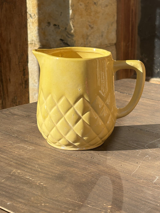 Gul glaseret fransk kande