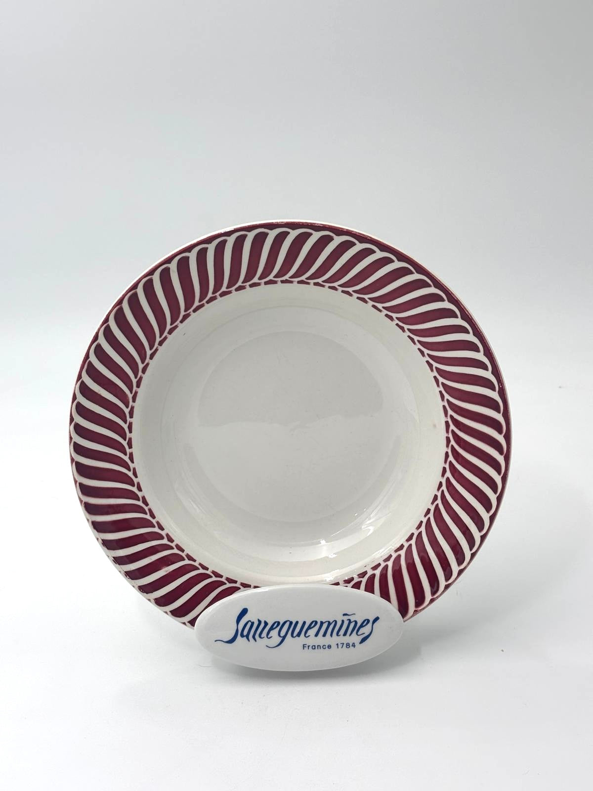 Dyb tallerken fra Digoin, model Jacquot