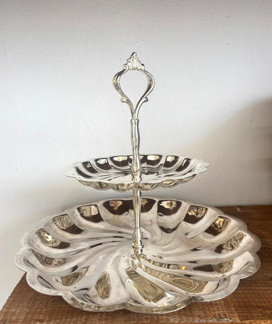 Kageopsats i 2 etager, forsølvet