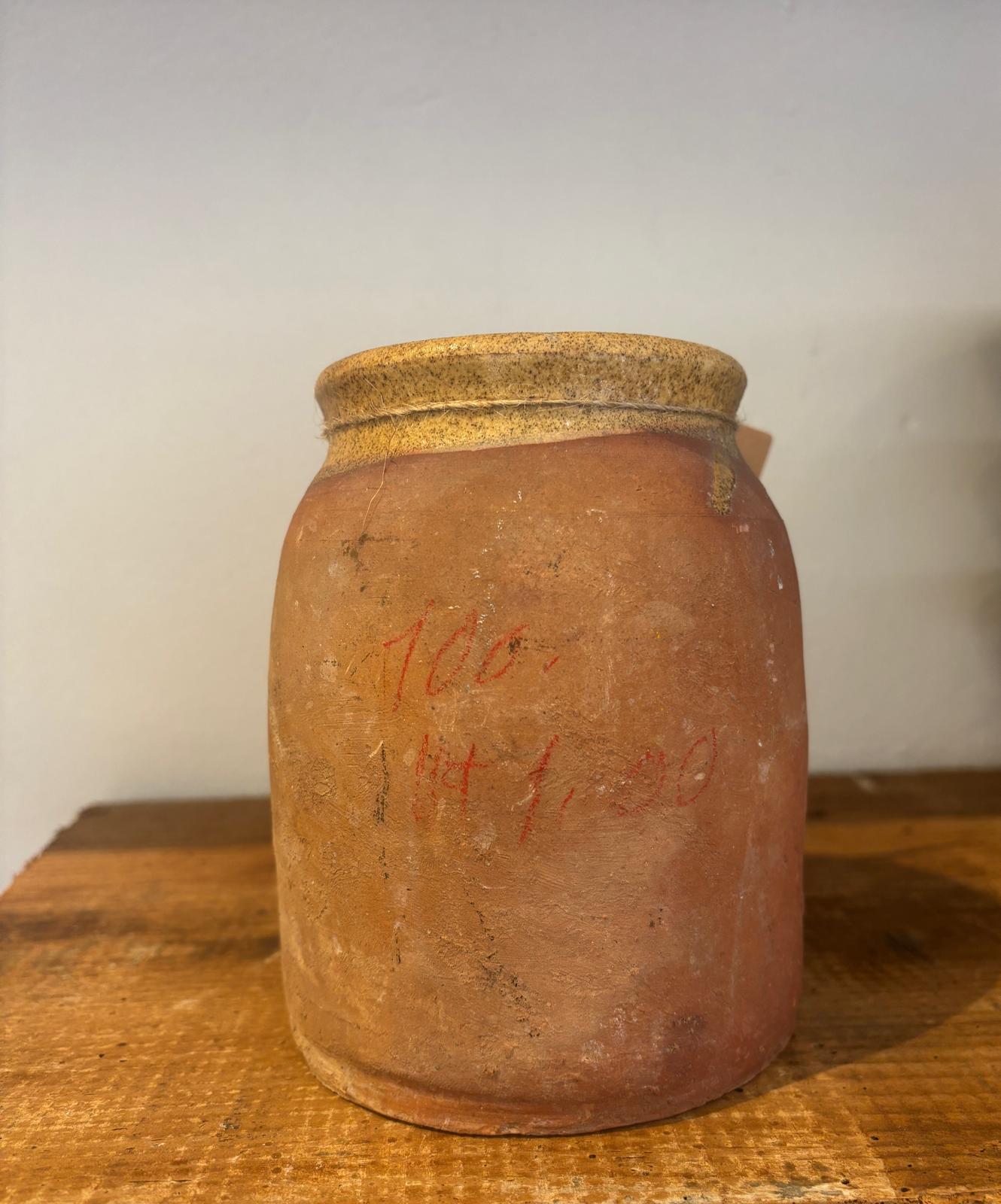 Lerkrukke med smuk patina, 15 cm