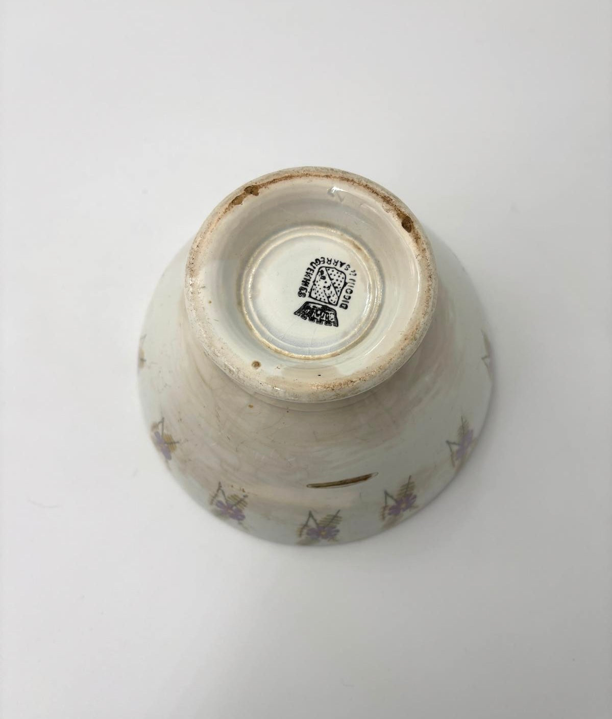 Lilla blomsterbol fra Digoin & Sarreguemines