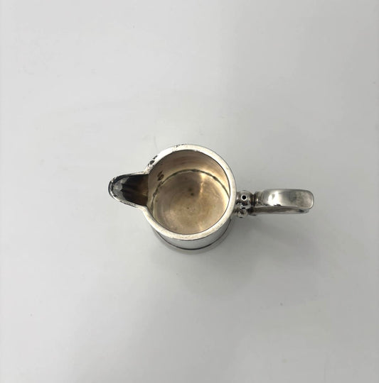 Lille flødekante i pletsølv