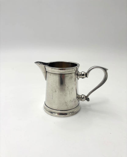 Lille flødekante i pletsølv